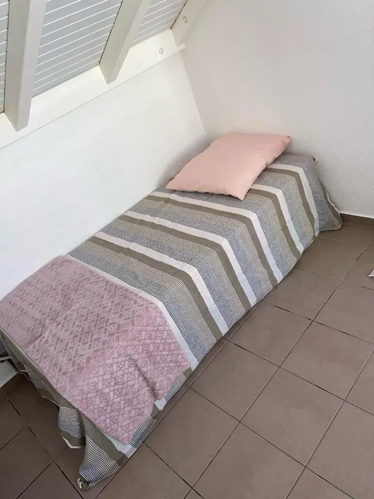 La Maison Ti Polwizyen Plage A 3 Mn A Pieds Port-Louis 0*,