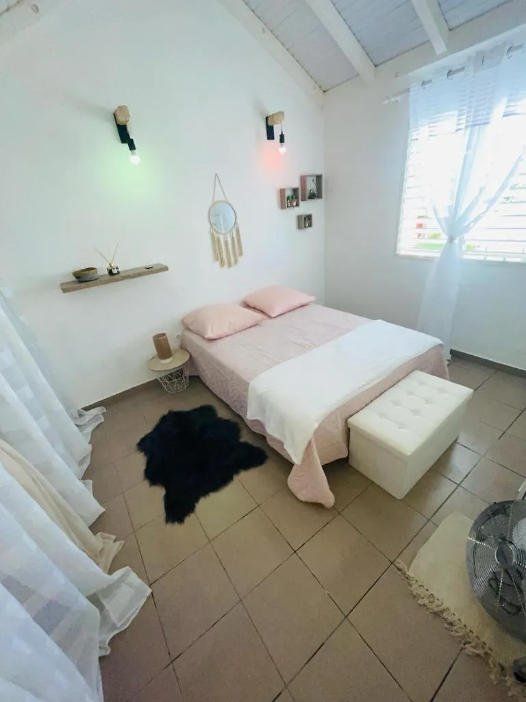 La Maison Ti Polwizyen Plage A 3 Mn A Pieds Port-Louis