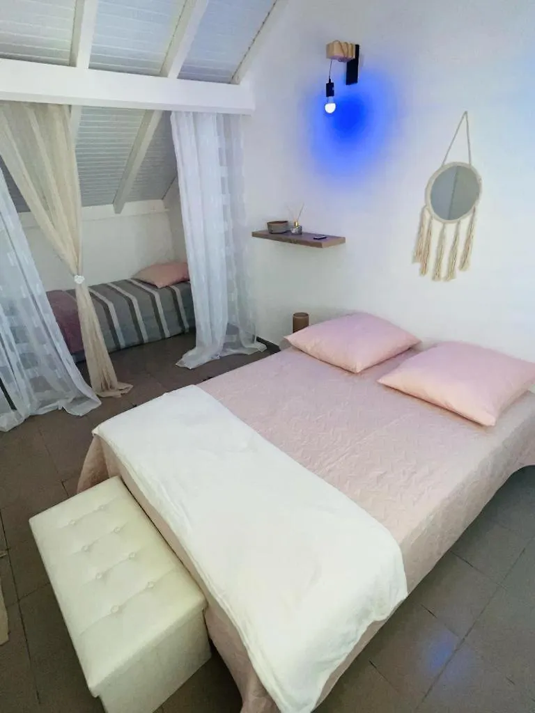 Holiday home La Maison Ti Polwizyen Plage A 3 Mn A Pieds Port-Louis